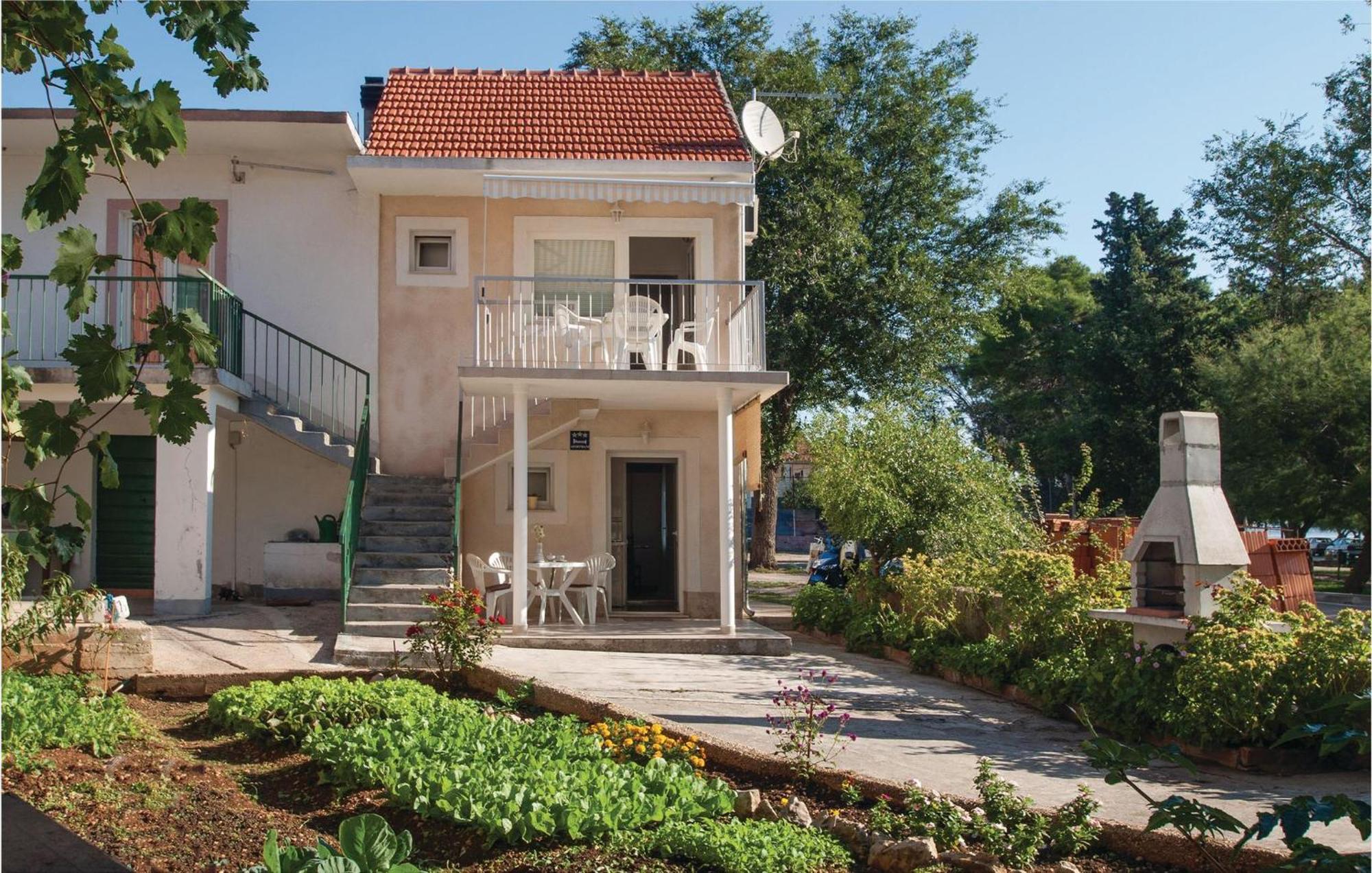 Apartment Raslina Lxvi المظهر الخارجي الصورة